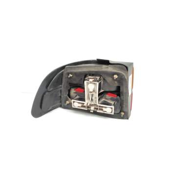 Recambio de piloto trasero derecho para mg serie 800 (rs) referencia OEM IAM VALEO 2220R  