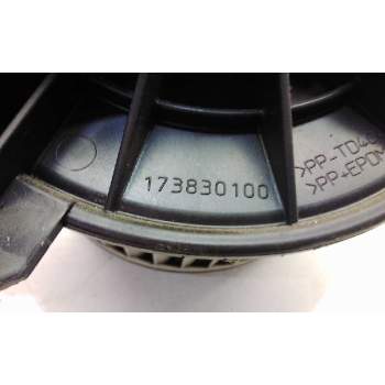 Recambio de motor calefaccion para renault kangoo profesional referencia OEM IAM 17383100  