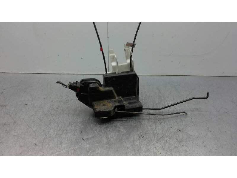 Recambio de cerradura puerta delantera izquierda para hyundai santa fe (sm) 2.0 gls crdi referencia OEM IAM 8131026021  