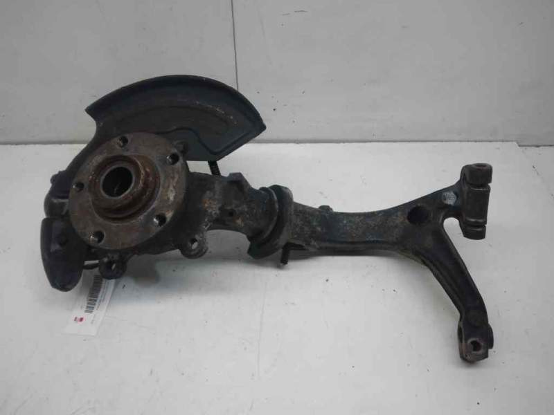 Recambio de mangueta delantera izquierda para volkswagen passat berlina (3b3) advance referencia OEM IAM   