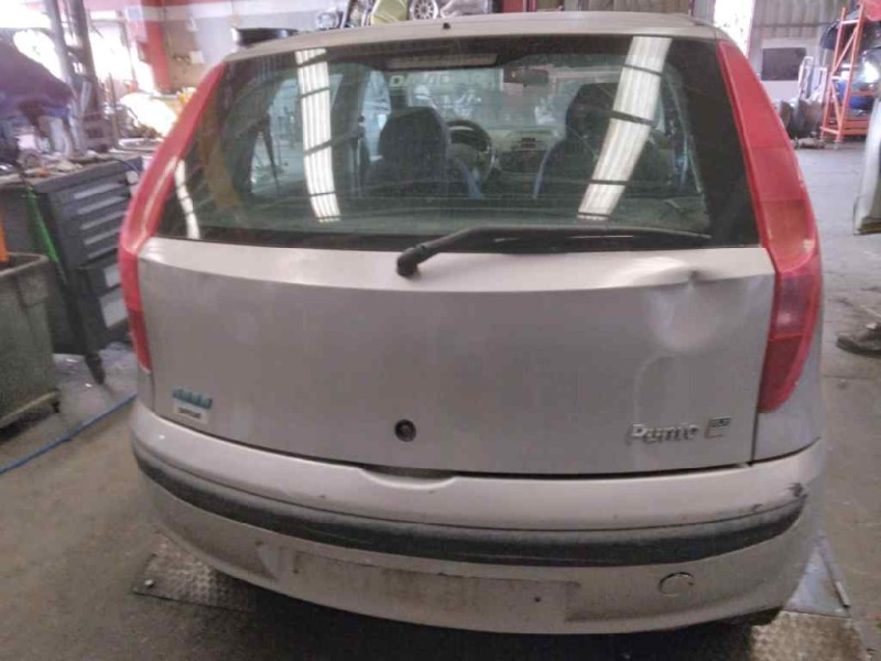 fiat punto berlina (188) del año 2001