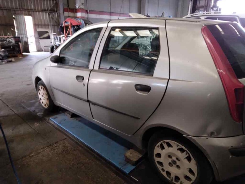 fiat punto berlina (188) del año 2001