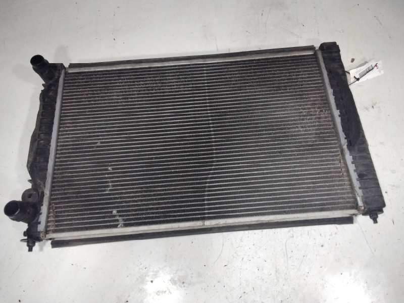 Recambio de radiador agua para audi a4 berlina (b5) 1.8 t referencia OEM IAM 4B0121251  