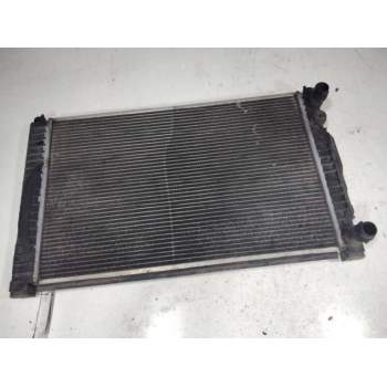 Recambio de radiador agua para audi a4 berlina (b5) 1.8 t referencia OEM IAM 4B0121251  