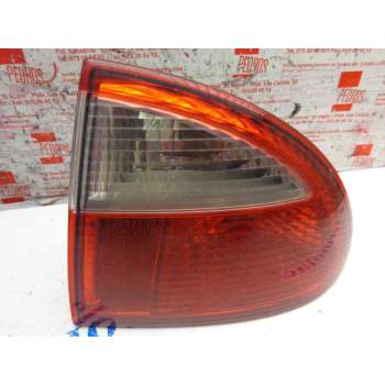 PILOTO TRASERO DERECHO 1M6945112 