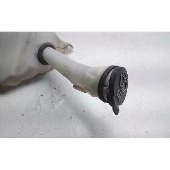 Recambio de deposito limpia para opel insignia berlina cosmo referencia OEM IAM 40114137  
