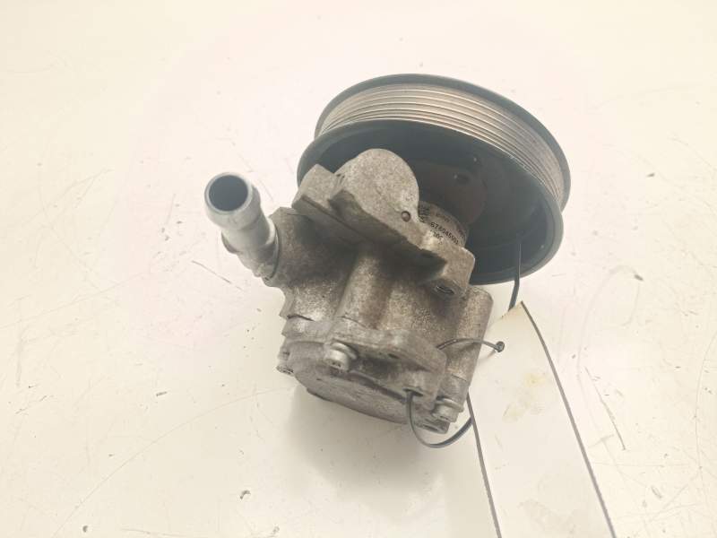 Recambio de bomba direccion para bmw 1 (e81) 116 i referencia OEM IAM 678045902  