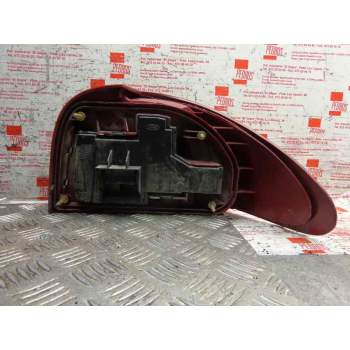 Recambio de piloto trasero izquierdo para ford mondeo berlina/familiar (fd) 1.8 turbodiesel referencia OEM IAM 93BG13N004  