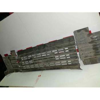 Recambio de rejilla delantera para » otros... premium 370 26 g 6x2 referencia OEM IAM   26141
