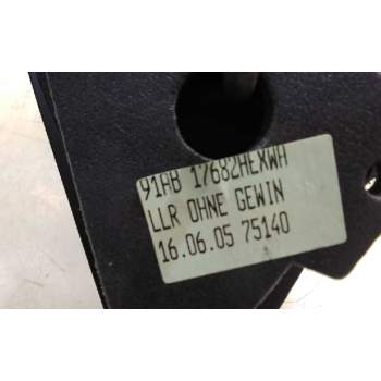 Recambio de retrovisor derecho para ford escort cabrio referencia OEM IAM O1AB 17682HEXWH  