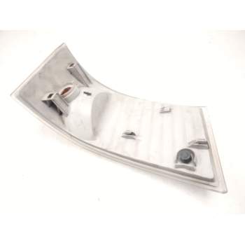 Recambio de piloto delantero izquierdo para fuso (mitsubishi) canter 7c15 eco hybrid referencia OEM IAM 108704325  