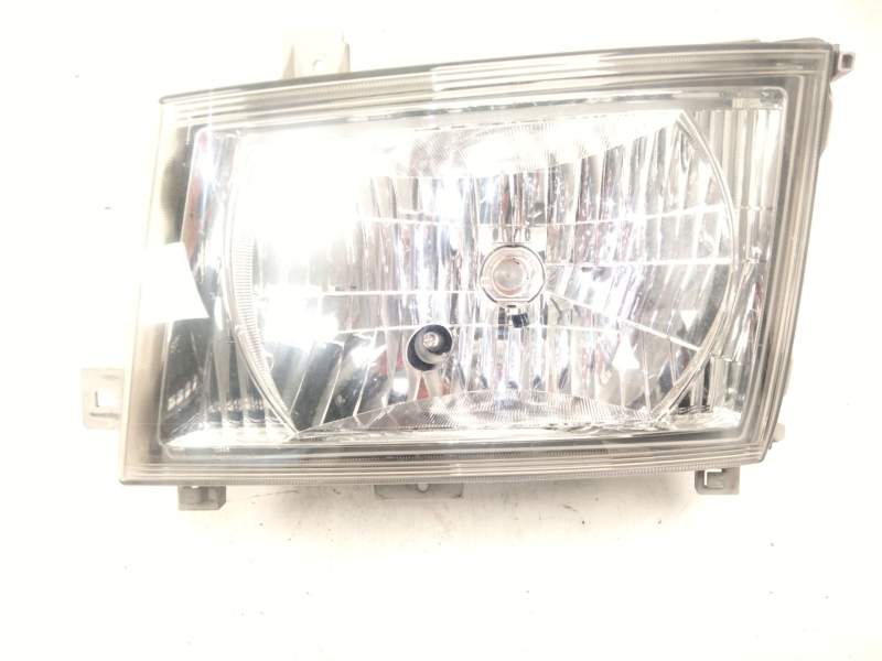 Recambio de faro izquierdo para fuso (mitsubishi) canter 7c15 eco hybrid referencia OEM IAM MK581215  