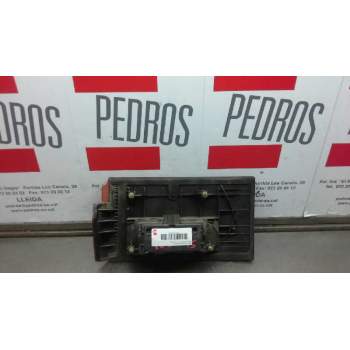 Recambio de piloto trasero izquierdo para seat toledo (1l) referencia OEM IAM 1L0945093D  26304