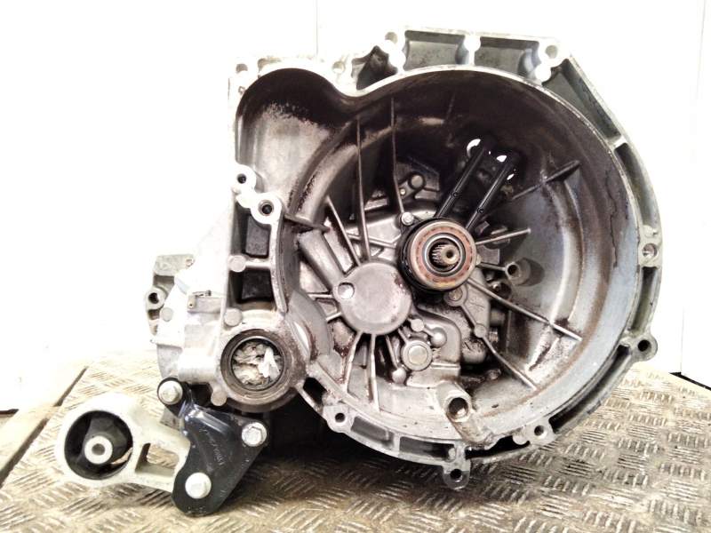 Recambio de caja cambios para ford fiesta vi (cb1, ccn) 1.4 tdci referencia OEM IAM 8A6R7002EB  