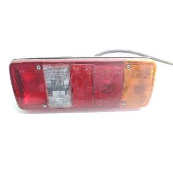 Recambio de piloto trasero derecho para nissan l-35 l-35.09 referencia OEM IAM RS101 3178 