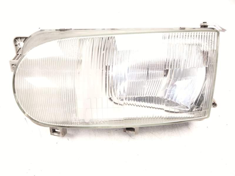 Recambio de faro izquierdo para nissan vanette cargo furgoneta (hc 23) 2.3 d referencia OEM IAM 260607C007  