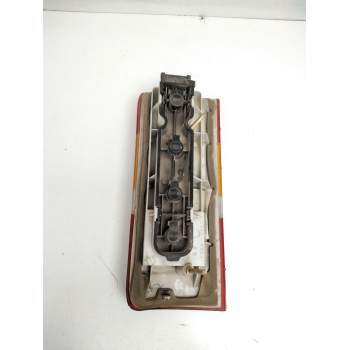 Recambio de piloto trasero derecho para ford fiesta berl./courier referencia OEM IAM 003924D  
