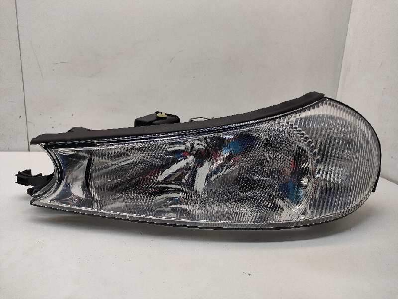 Recambio de faro izquierdo para ford mondeo berlina (gd) referencia OEM IAM 0301098203  