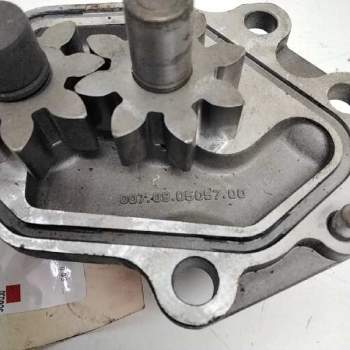 Recambio de bomba aceite para nissan terrano/terrano.ii (r20) 2.7 turbodiesel referencia OEM IAM 007090505700  