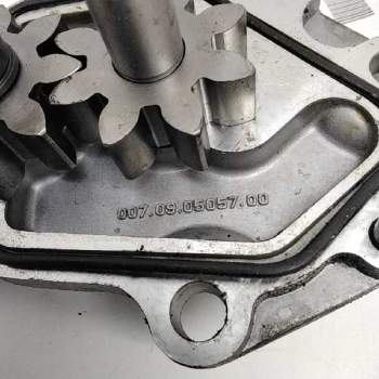Recambio de bomba aceite para nissan terrano/terrano.ii (r20) 2.7 turbodiesel referencia OEM IAM   