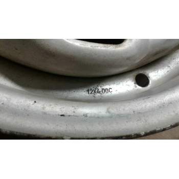 Recambio de llanta hierro para ford fiesta berlina referencia OEM IAM 12 4 TORNILLOS FORD FIESTA 