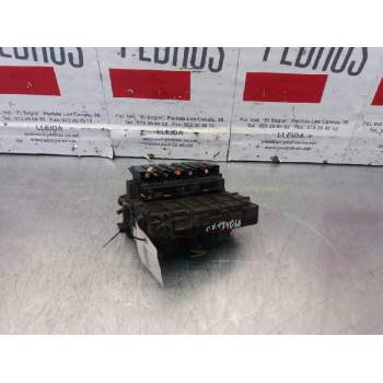 Recambio de caja fusibles para peugeot 206 berlina 1.4 hdi referencia OEM IAM 9650664180  