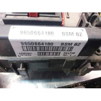Recambio de caja fusibles para peugeot 206 berlina 1.4 hdi referencia OEM IAM 9650664180  