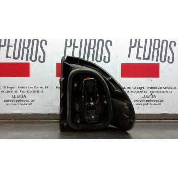 Recambio de piloto trasero izquierdo para renault laguna (b56) 1.6 referencia OEM IAM 7700420122  