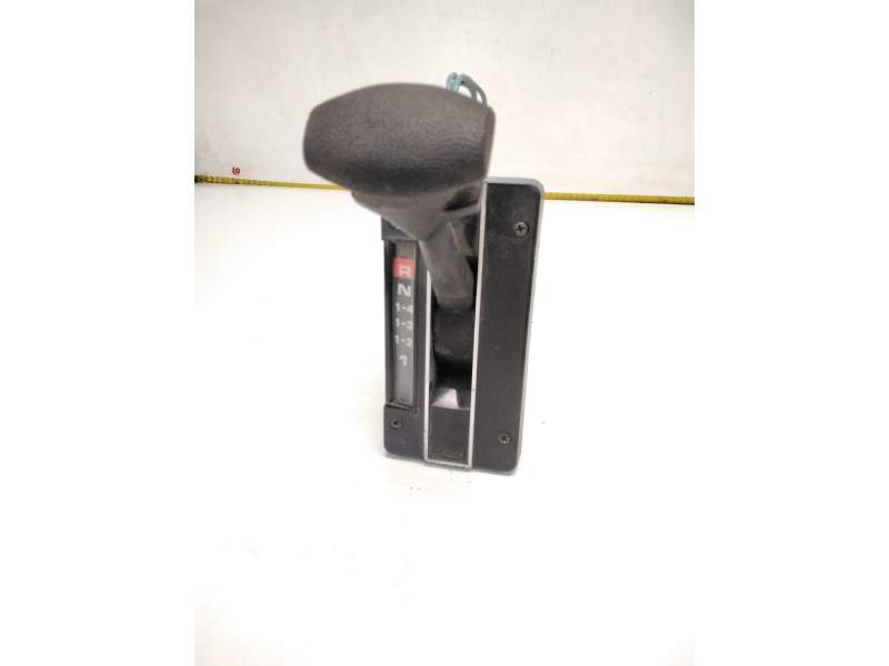 Recambio de palanca cambio para isuzu midi furgoneta (98000n) 2.0 4wd referencia OEM IAM 301196  CAMBIO AUTOMATICO
