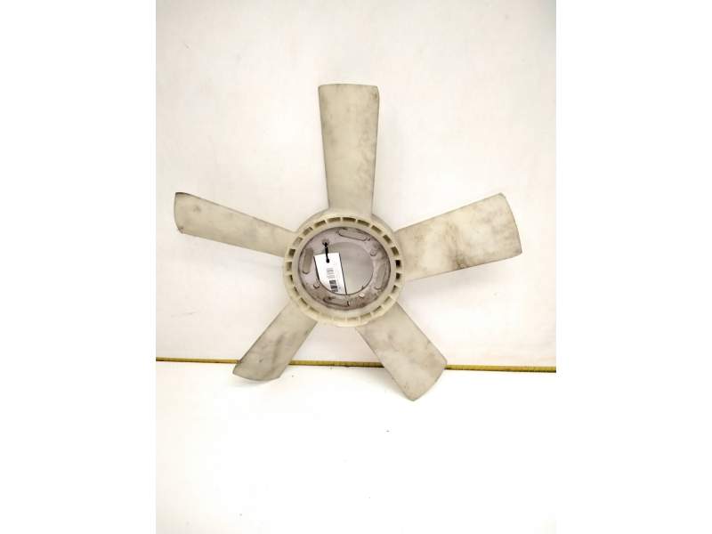 Recambio de ventilador motor para nissan trade caja/chasis 2.0 d referencia OEM IAM 77700085  