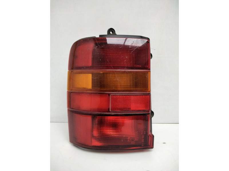 Recambio de piloto trasero izquierdo para nissan serena (c23) 2.0 d (kvjc23) referencia OEM IAM 265559C000  