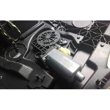 Recambio de elevalunas delantero derecho para ford fiesta (cbk) fun referencia OEM IAM 2S61A045H16A  