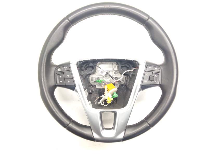 Recambio de volante para volvo v40 cross country referencia OEM IAM 34110217B  