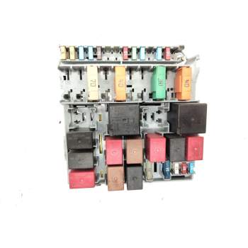 Recambio de caja fusibles para iveco daily vi furgoneta 33s16, 35s16, 35c16, 40c16, 50c16 referencia OEM IAM 51905216  