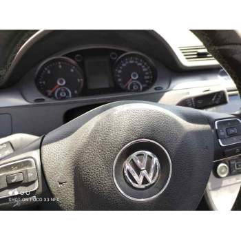 volkswagen passat variant (365) del año 2011