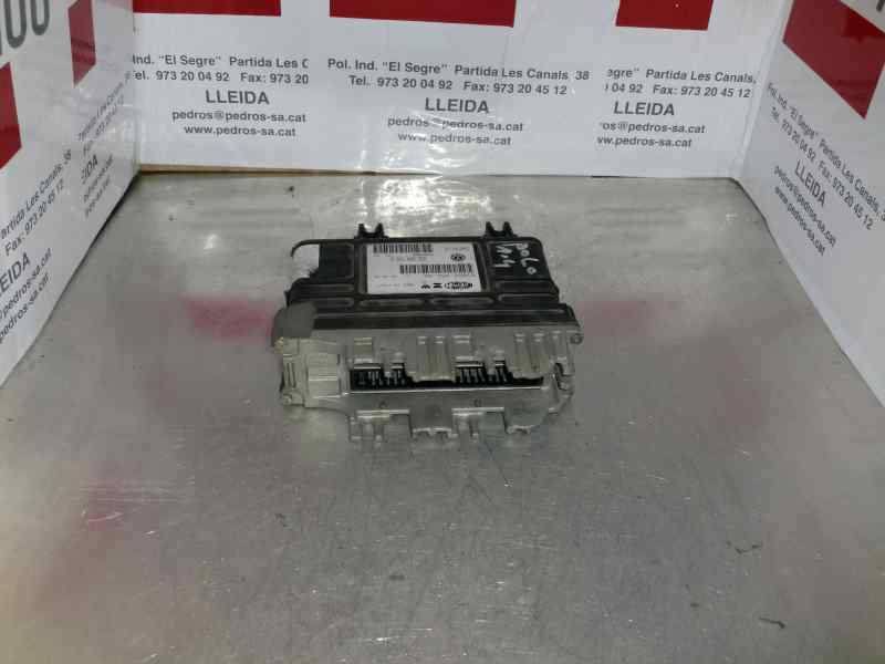 Recambio de centralita motor uce para volkswagen polo classic (6v2) 1.4 referencia OEM IAM 032906030D 6160035500 IAW1AVV0