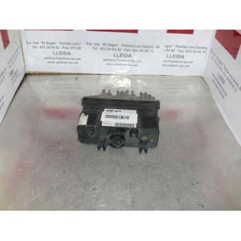 Recambio de centralita motor uce para volkswagen polo classic (6v2) 1.4 referencia OEM IAM 032906030D 6160035500 IAW1AVV0