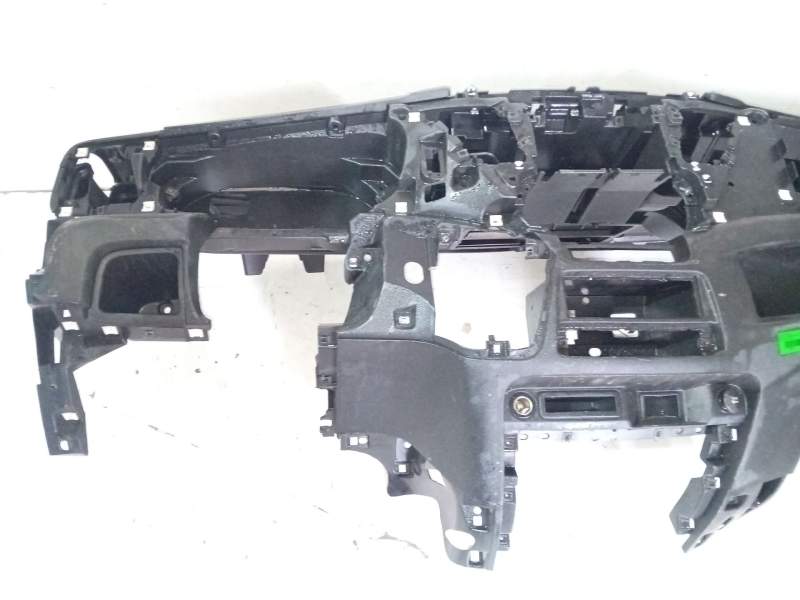 Recambio de salpicadero para iveco daily vi furgoneta 33s16, 35s16, 35c16, 40c16, 50c16 referencia OEM IAM 5801544462  