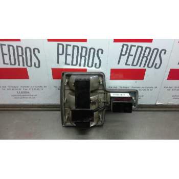 Recambio de piloto trasero derecho para seat 131 1.6 referencia OEM IAM FARES 01279 03243 28200