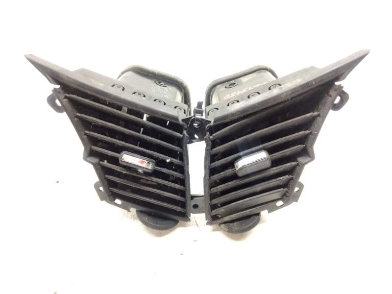 Recambio de aireador central para iveco daily vi furgoneta 33s16, 35s16, 35c16, 40c16, 50c16 referencia OEM IAM   