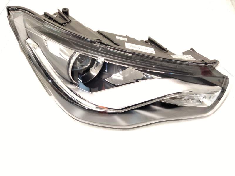 Recambio de faro xenon derecho para audi a1 (8x) referencia OEM IAM 8X0941044  