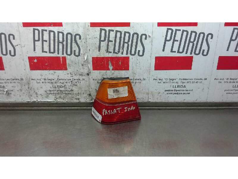 Recambio de piloto trasero izquierdo para volkswagen passat (321/323/331) referencia OEM IAM 321945111T  28515