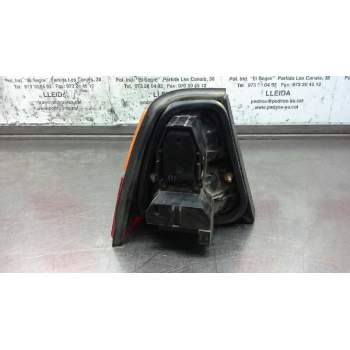 Recambio de piloto trasero derecho para volkswagen passat (321/23/27/31) referencia OEM IAM 321945112T  28517