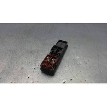 Recambio de maneta elevalunas delantera izquierda para volvo s40 berlina 1.8 16v referencia OEM IAM 30813630  