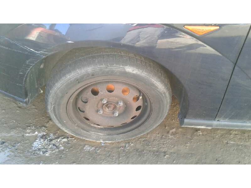 ford focus berlina (cak) del año 1999