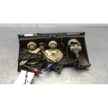Recambio de mando calefaccion aire acondicionado para volvo s40 berlina 1.8 16v referencia OEM IAM 30613716  