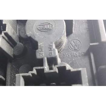 Recambio de piloto trasero derecho para volkswagen passat berlina (3b2) comfortline referencia OEM IAM 3A5945257  28517