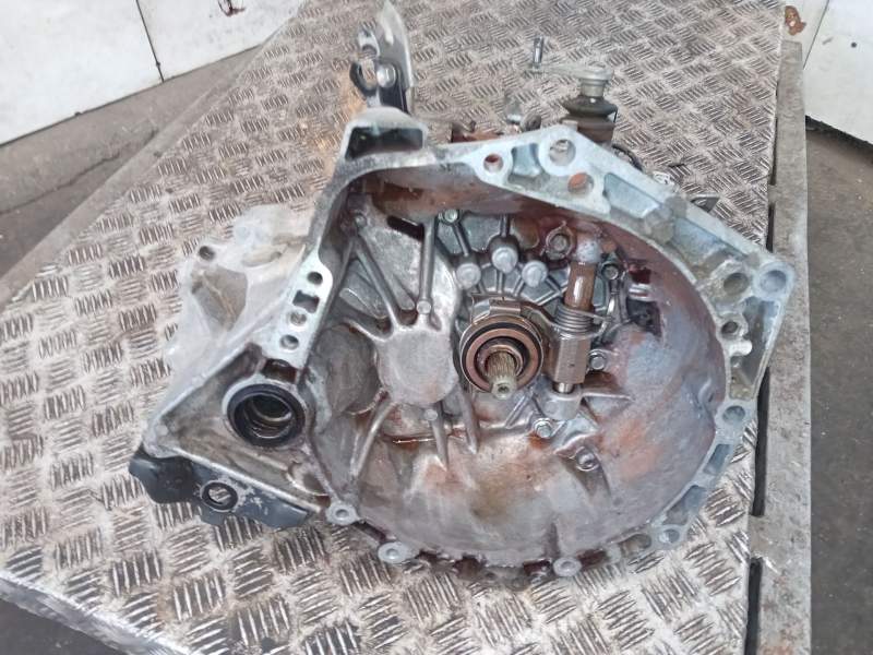 Recambio de caja cambios para toyota aygo (_b1_) 1.0 (kgb10_) referencia OEM IAM 20TT  