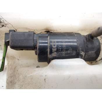 Recambio de deposito limpia para iveco daily vi furgoneta 33s16, 35s16, 35c16, 40c16, 50c16 referencia OEM IAM 5801565973  