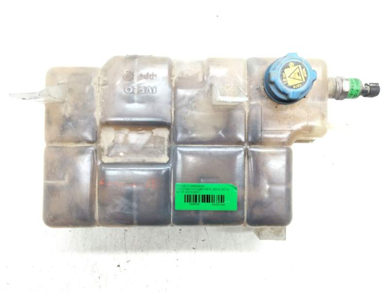Recambio de deposito expansion para iveco daily vi furgoneta 33s16, 35s16, 35c16, 40c16, 50c16 referencia OEM IAM 5801303409  